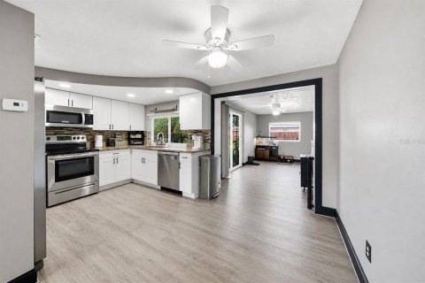 Купить виллу или дом в Холидэй, Флорида 3 комнаты, 106.65м2, № 2275432 - фото 9