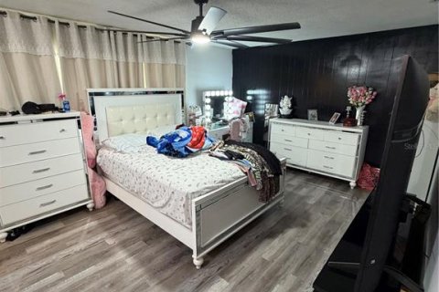 Villa ou maison à louer à Orlando, Floride: 3 chambres, 139.35 m2 № 2388621 - photo 4