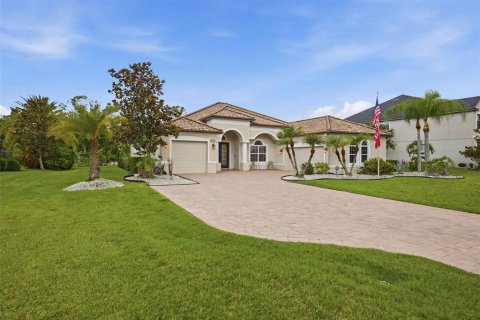 House in Parrish, Florida 4 bedrooms, 247.12 sq.m. № 2206783 - photo 3