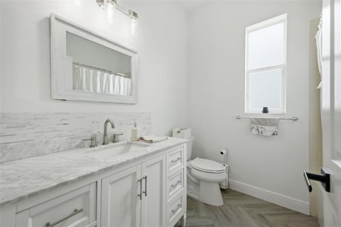 House in Parrish, Florida 4 bedrooms, 247.12 sq.m. № 2206783 - photo 19