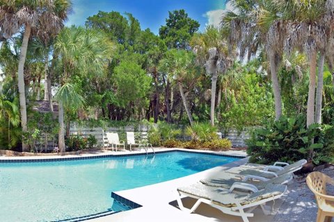 House in Sarasota, Florida 4 bedrooms, 212.56 sq.m. № 2207737 - photo 17