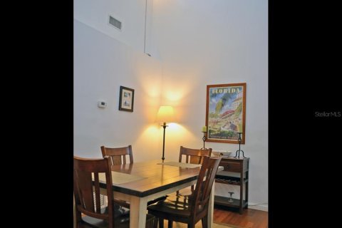 House in Sarasota, Florida 4 bedrooms, 212.56 sq.m. № 2207737 - photo 21