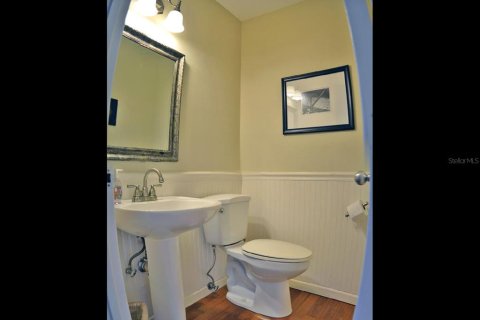 House in Sarasota, Florida 4 bedrooms, 212.56 sq.m. № 2207737 - photo 19