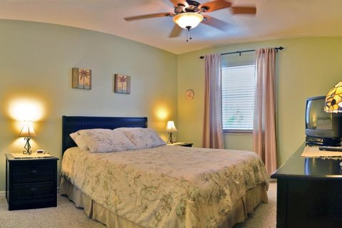 House in Sarasota, Florida 4 bedrooms, 212.56 sq.m. № 2207737 - photo 5