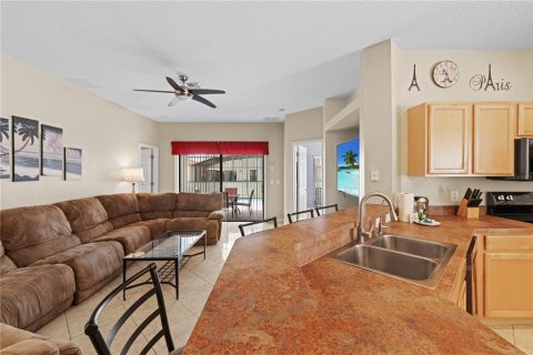 Villa ou maison à vendre à Clermont, Floride: 4 chambres, 151.62 m2 № 2350171 - photo 14