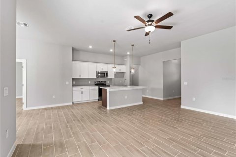 Villa ou maison à vendre à North Port, Floride: 4 chambres, 158.86 m2 № 1901915 - photo 2