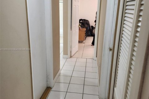 Купить виллу или дом в Майами, Флорида 3 спальни, 140.75м2, № 1956210 - фото 6