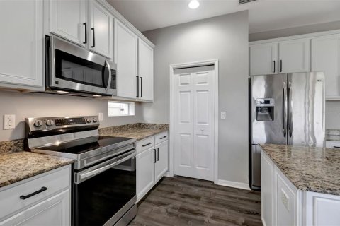 Casa en venta en Tampa, Florida, 4 dormitorios, 251.77 m2 № 1514638 - foto 25