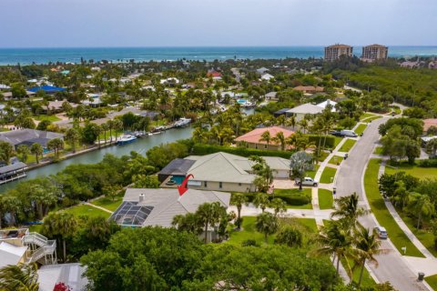 Villa ou maison à vendre à Fort Pierce, Floride: 4 chambres, 241.27 m2 № 53828 - photo 1
