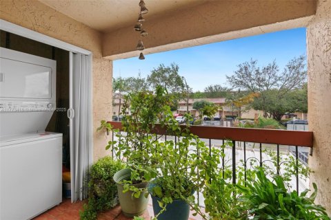 Condominio en venta en Hialeah, Florida, 2 dormitorios, 86.86 m2 № 1698850 - foto 20