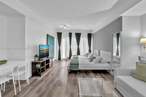 Condominio en venta en Miami Beach, Florida, 1 dormitorio, 44.13 m2 № 2078005 - foto 18