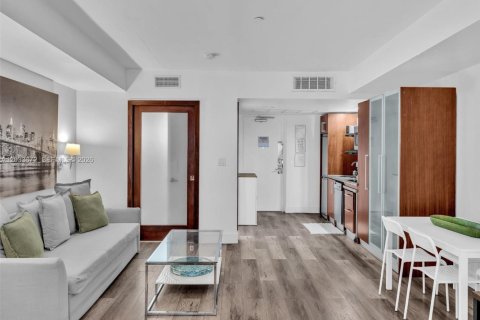 Condominio en venta en Miami Beach, Florida, 1 dormitorio, 44.13 m2 № 2078005 - foto 10
