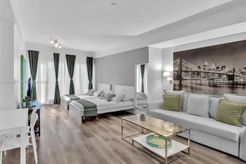 Condominio en venta en Miami Beach, Florida, 1 dormitorio, 44.13 m2 № 2078005 - foto 2