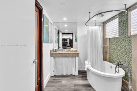 Condominio en venta en Miami Beach, Florida, 1 dormitorio, 44.13 m2 № 2078005 - foto 20