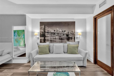 Condominio en venta en Miami Beach, Florida, 1 dormitorio, 44.13 m2 № 2078005 - foto 14