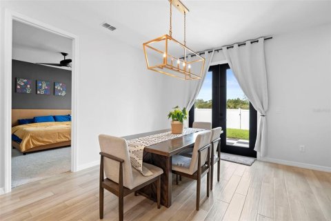 Villa ou maison à vendre à Deltona, Floride: 4 chambres, 175.59 m2 № 1913199 - photo 17