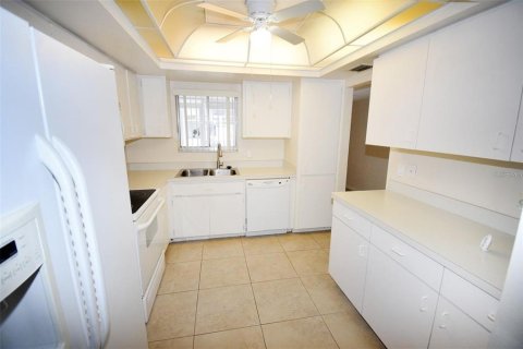 Casa en alquiler en Sarasota, Florida, 2 dormitorios, 123.75 m2 № 1747494 - foto 7