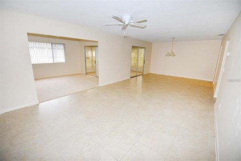 Casa en alquiler en Sarasota, Florida, 2 dormitorios, 123.75 m2 № 1747494 - foto 4