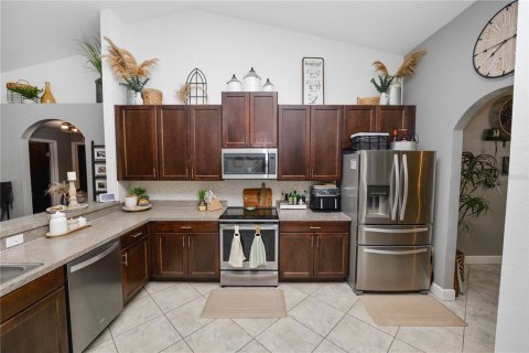 House in Lake Hamilton, Florida 4 bedrooms, 180.69 sq.m. № 1916230 - photo 9