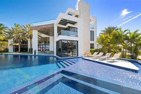 Villa ou maison à vendre à Fort Lauderdale, Floride: 6 chambres, 1088.26 m2 № 1985651 - photo 2
