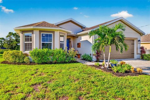 Casa en Cape Coral, Florida 3 dormitorios, 162.3 m2 № 2370902