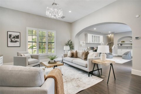 House in Kissimmee, Florida 4 bedrooms, 328.97 sq.m. № 1877462 - photo 15