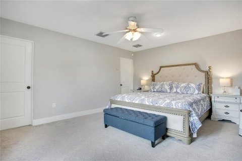 House in Kissimmee, Florida 4 bedrooms, 328.97 sq.m. № 1877462 - photo 27