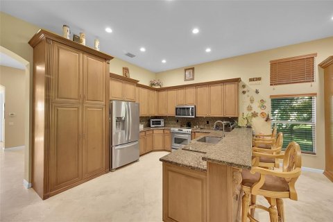 House in Lake Worth, Florida 3 bedrooms, 218.04 sq.m. № 2187963 - photo 7