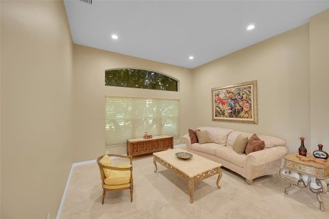 House in Lake Worth, Florida 3 bedrooms, 218.04 sq.m. № 2187963 - photo 19