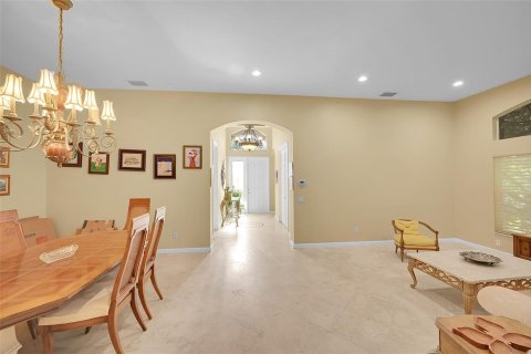 House in Lake Worth, Florida 3 bedrooms, 218.04 sq.m. № 2187963 - photo 17
