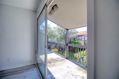 Condo in Tampa, Florida, 2 bedrooms  № 2209741 - photo 21