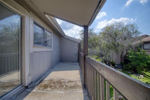 Condo in Tampa, Florida, 2 bedrooms  № 2209741 - photo 22