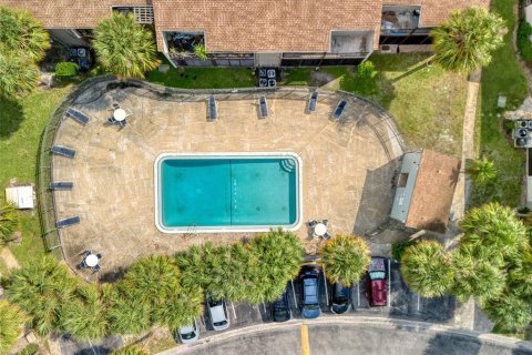 Condo in Tampa, Florida, 2 bedrooms  № 2209741 - photo 25