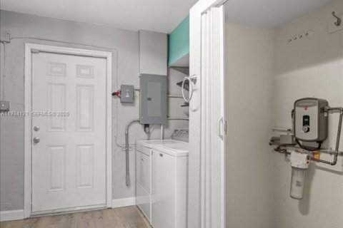 Villa ou maison à vendre à Homestead, Floride: 2 chambres, 99.59 m2 № 1994026 - photo 24