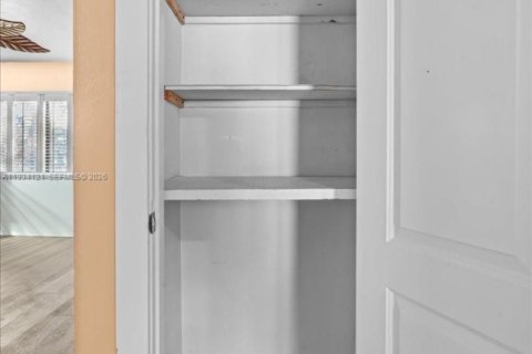 Villa ou maison à vendre à Homestead, Floride: 2 chambres, 99.59 m2 № 1994026 - photo 17