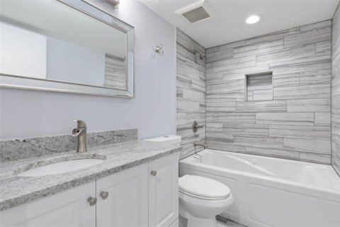 Condo in Palm Coast, Florida, 2 bedrooms  № 1520673 - photo 28