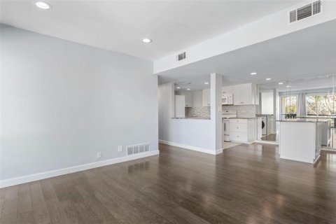 Condo in Palm Coast, Florida, 2 bedrooms  № 1520673 - photo 11