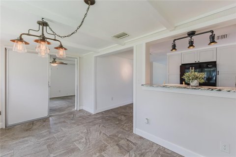 House in Venice, Florida 2 bedrooms, 96.15 sq.m. № 1855728 - photo 11
