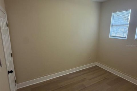House in Saint Petersburg, Florida 3 bedrooms, 126.9 sq.m. № 2330410 - photo 14