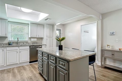 Casa en venta en Spring Hill, Florida, 3 dormitorios, 120.4 m2 № 1912080 - foto 18