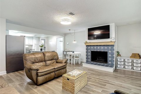 Casa en venta en Spring Hill, Florida, 3 dormitorios, 120.4 m2 № 1912080 - foto 24