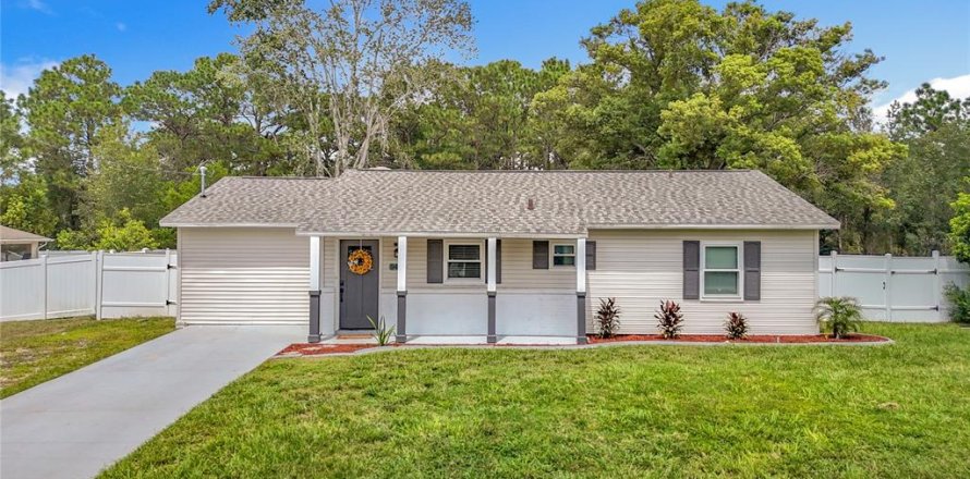 Villa ou maison à Spring Hill, Floride 3 chambres, 120.4 m2 № 1912080
