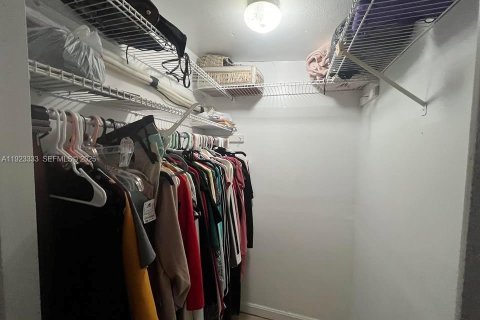 Appartement à louer à Fort Lauderdale, Floride: 1 chambre, 164.25 m2 № 1976962 - photo 4