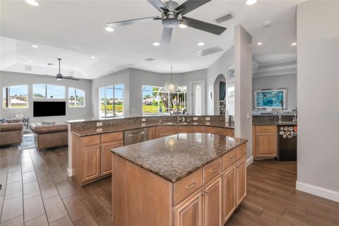 Villa ou maison à vendre à Sarasota, Floride: 3 chambres, 252.51 m2 № 2147663 - photo 26