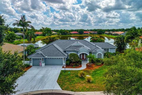 Villa ou maison à Sarasota, Floride 3 chambres, 252.51 m2 № 2147663