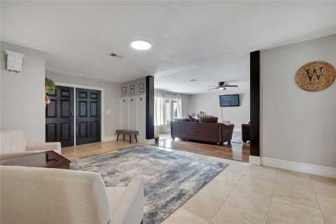Casa en venta en Dade City, Florida, 4 dormitorios, 315.87 m2 № 2202440 - foto 9