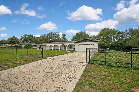 Casa en venta en Dade City, Florida, 4 dormitorios, 315.87 m2 № 2202440 - foto 3