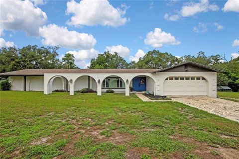 Casa en venta en Dade City, Florida, 4 dormitorios, 315.87 m2 № 2202440 - foto 4