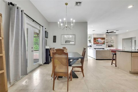 Casa en venta en Dade City, Florida, 4 dormitorios, 315.87 m2 № 2202440 - foto 14