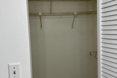 Copropriété à louer à Lauderhill, Floride: 2 chambres, 111.48 m2 № 2260062 - photo 25